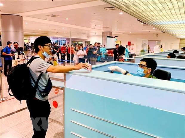 Việt Nam tạm dừng thực hiện chính sách miễn thị thực đơn phương đối với 8 nước châu Âu