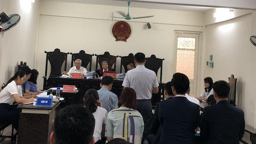 Tạm dừng mở các phiên tòa xét xử