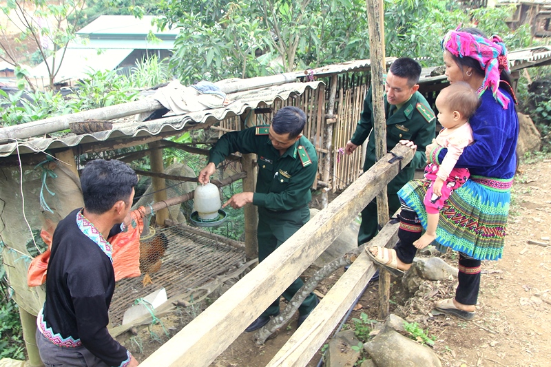 Tăng phụ cấp đặc thù, chế độ ưu đãi cho các chiến sĩ tại vùng sâu, vùng xa