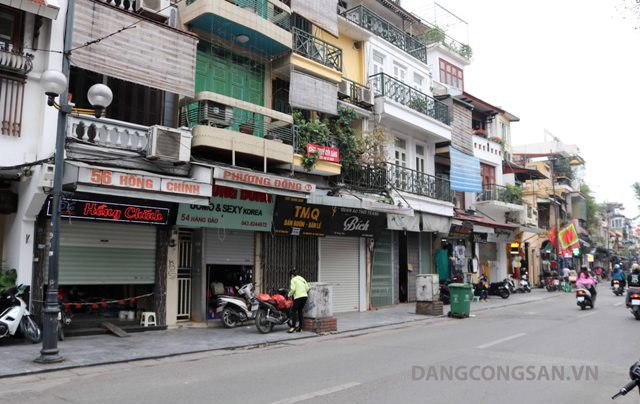 Hà Nội những khu phố “tiền tỷ” kinh doanh ảm đạm vì dịch Covid-19