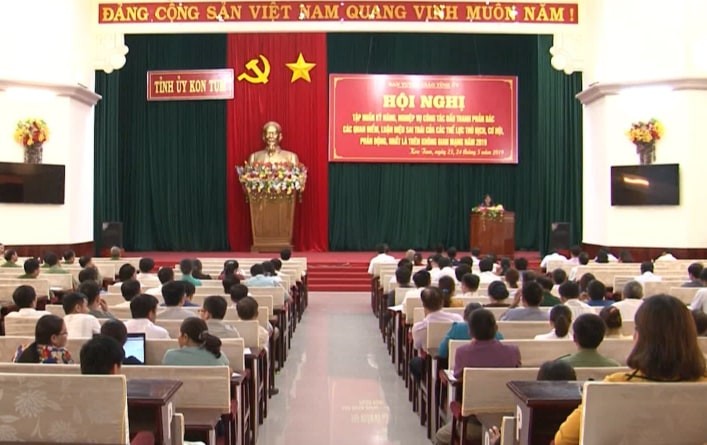 Kon Tum Mỗi đảng viên có trách nhiệm bảo vệ nền tảng tư tưởng của Đảng