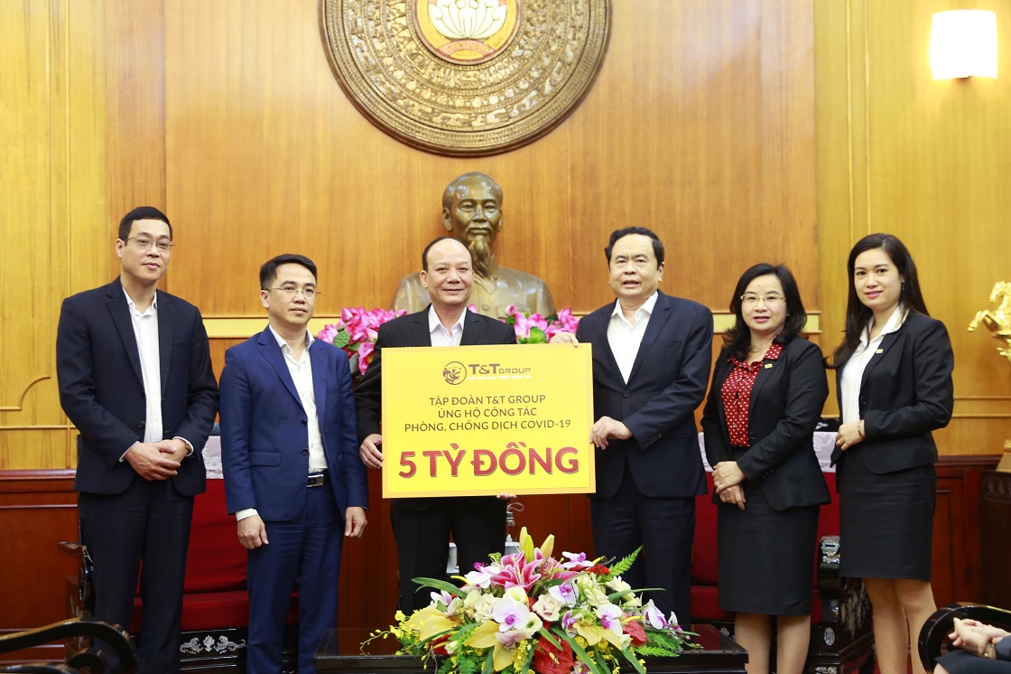 Doanh nghiệp của “bầu Hiển” ủng hộ 10 tỷ đồng phòng chống dịch COVID-19