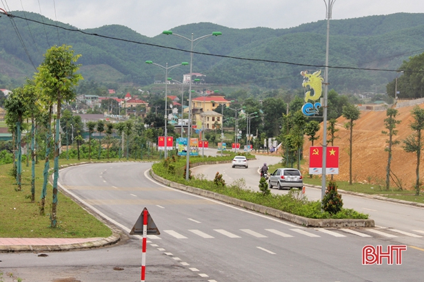 Vũ Quang Hà Tĩnh  Thi đua thực hiện 162 công trình chào mừng đại hội đảng các cấp