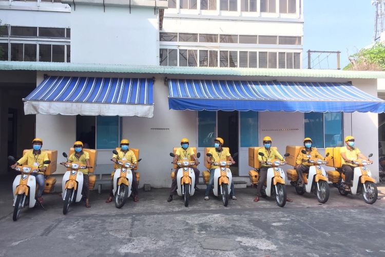 Bưu điện Việt Nam chuyển phát hàng đến điểm cách ly Covid-19