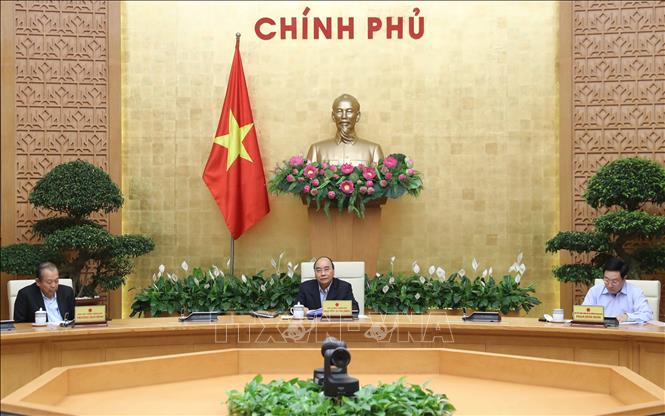 Thủ tướng yêu cầu đóng cửa các dịch vụ không cần thiết