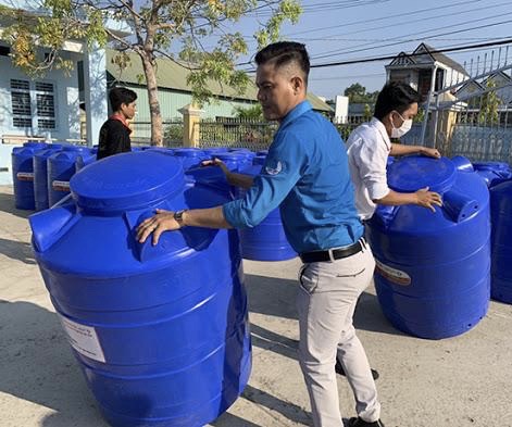Trung ương Đoàn hỗ trợ 2 tỉnh miền Tây bị hạn hán