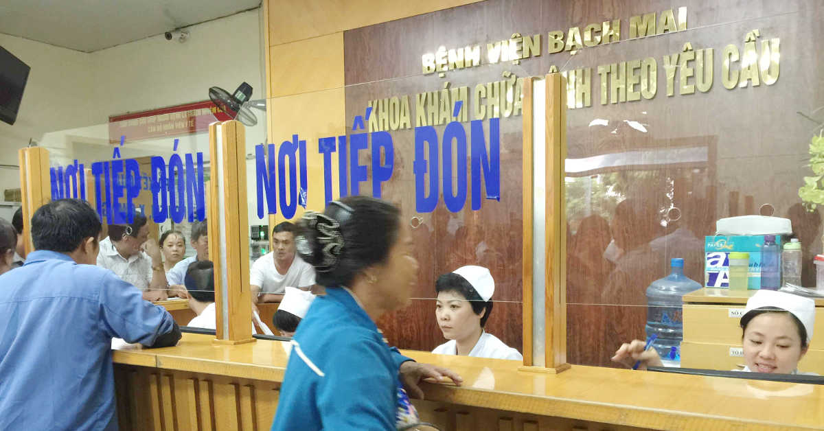 Đề nghị xét nghiệm toàn bộ nhân viên, cán bộ y tế và người bệnh tại Bệnh viện Bạch Mai