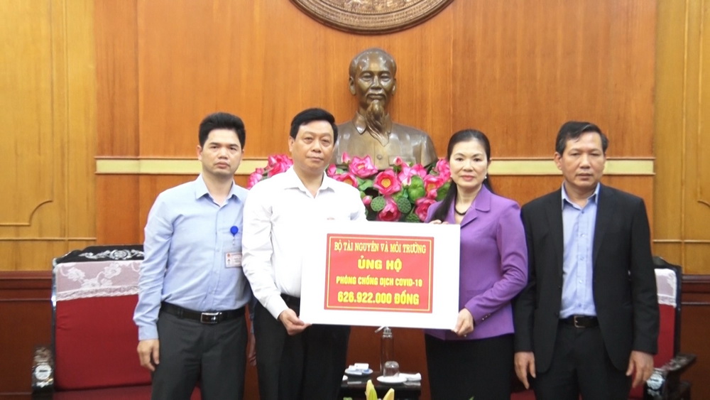 Bộ Tài nguyên và Môi trường ủng hộ phòng, chống dịch và hạn mặn