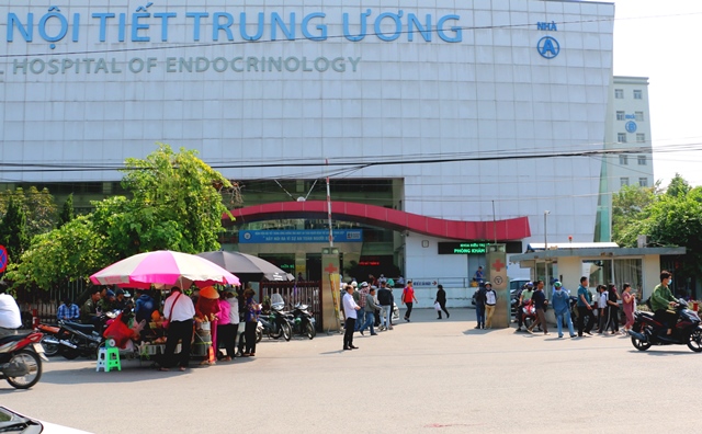 Tạm dừng mọi hoạt động hội họp tập trung trên 20 người