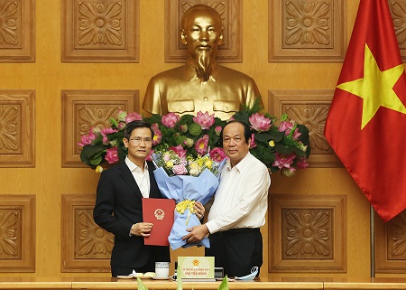 Đồng chí Cao Huy giữ chức vụ Phó Chủ nhiệm Văn phòng Chính phủ