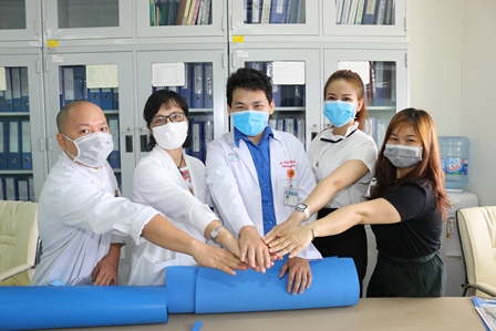 Tình đồng nghiệp trong mùa COVID-19