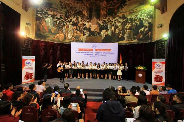 30 suất học bổng “Lãnh đạo xuyên Khủng hoảng” dành cho bạn trẻ xuất sắc