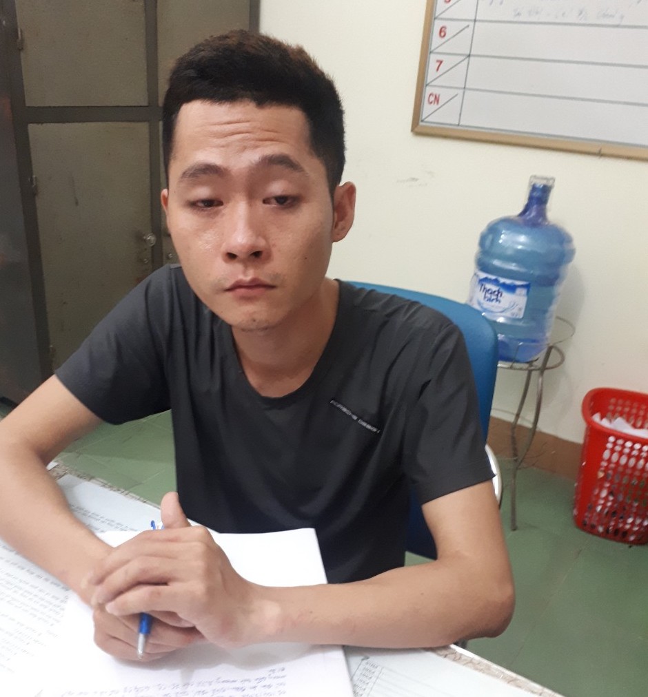 Bắt 2 đối tượng dùng dao cướp ngân hàng ở Quảng Nam