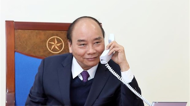 Thủ tướng Chính phủ Nguyễn Xuân Phúc điện đàm với Tổng thống Hàn Quốc Moon Jae-in
