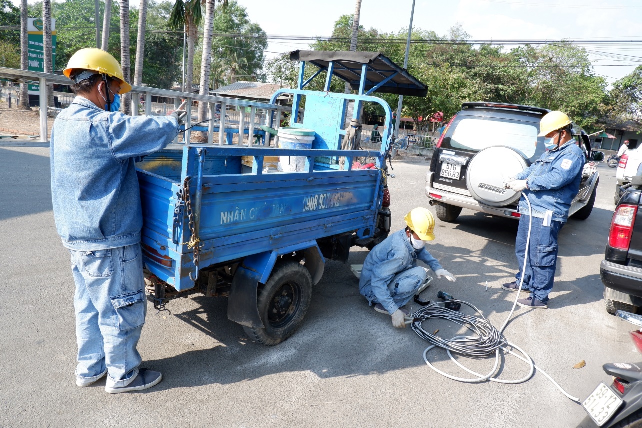 Điện lực TP Hồ Chí Minh cấp điện cho 62 chốt, trạm kiểm dịch COVID-19
