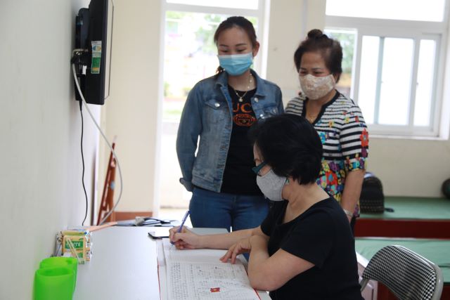 Dòng lưu bút ân tình xóa nhòa mọi khoảng cách