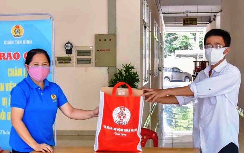 Chung tay hỗ trợ người lao động có hoàn cảnh khó khăn trong dịch bệnh COVID-19