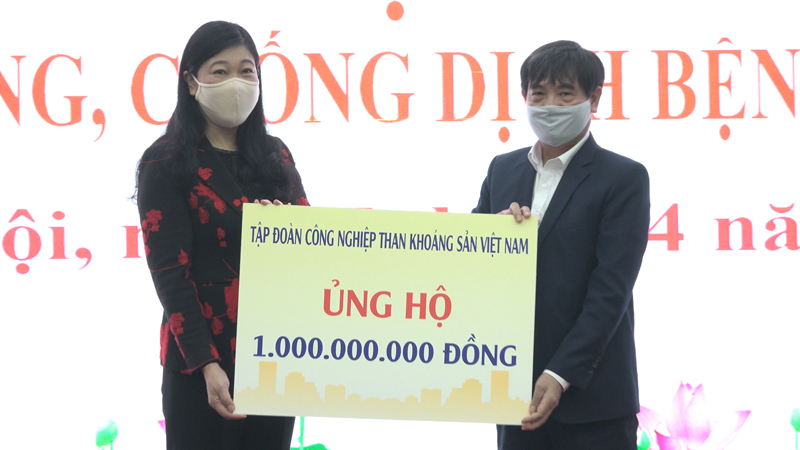TKV ủng hộ hơn 11,5 tỷ đồng phòng chống dịch COVID -19