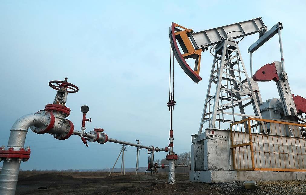 OPEC+ thỏa thuận cắt giảm sản lượng 10 triệu thùng dầu ngày