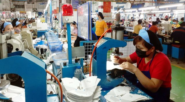 Chính phủ tích cực hỗ trợ sản xuất, kinh doanh trong bối cảnh dịch COVID-19