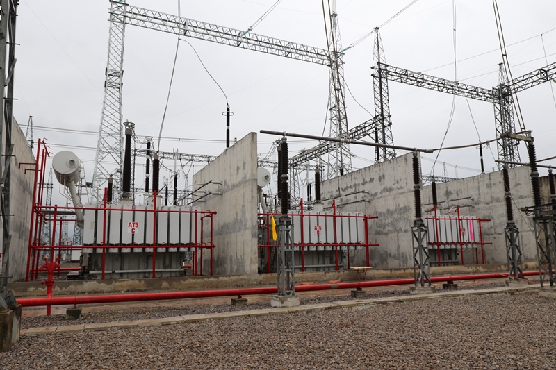 Đóng điện vận hành tạm máy biến áp 500kV Nho Quan