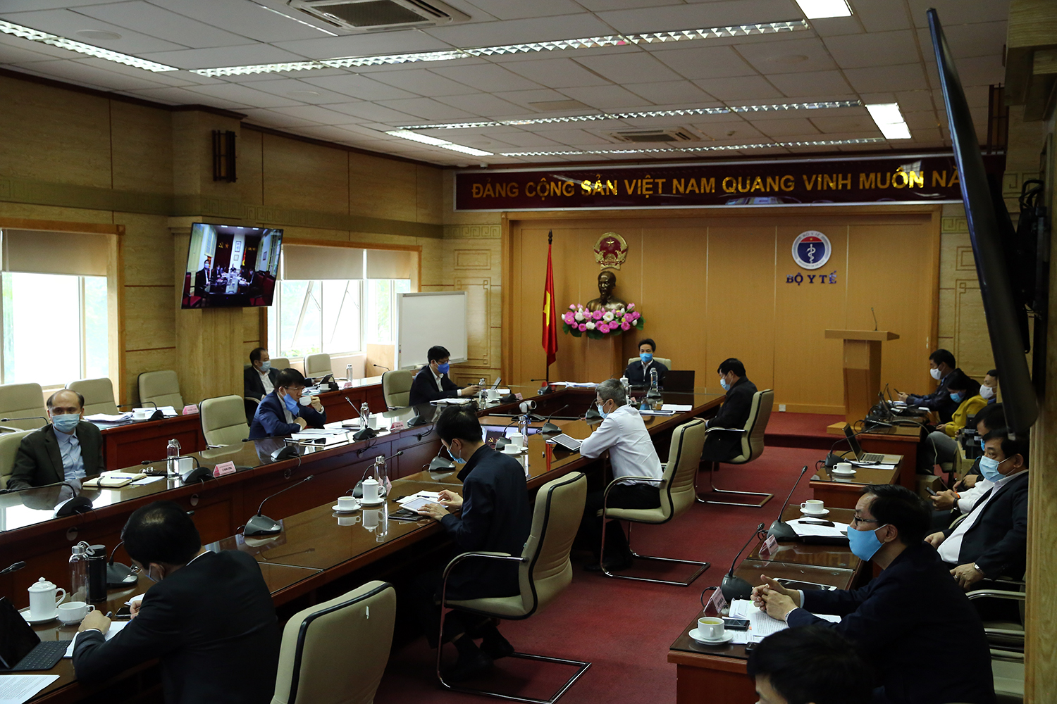 Chúng ta phải chuẩn bị tinh thần dịch còn kéo dài