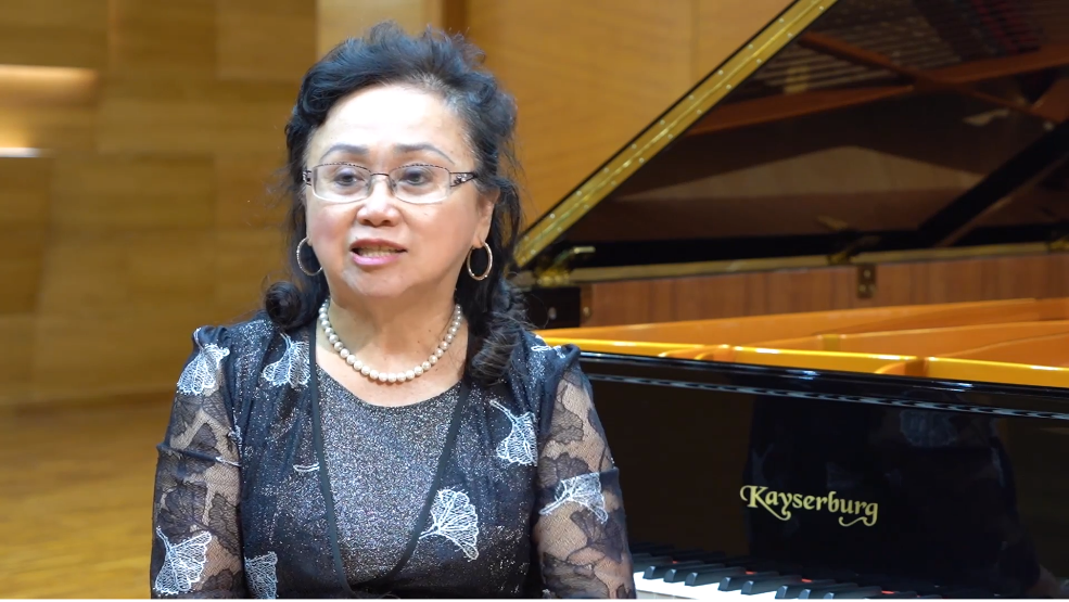 Giáo sư Trần Thu Hà và Kayserburg piano Cơ duyên từ một chuyến đi