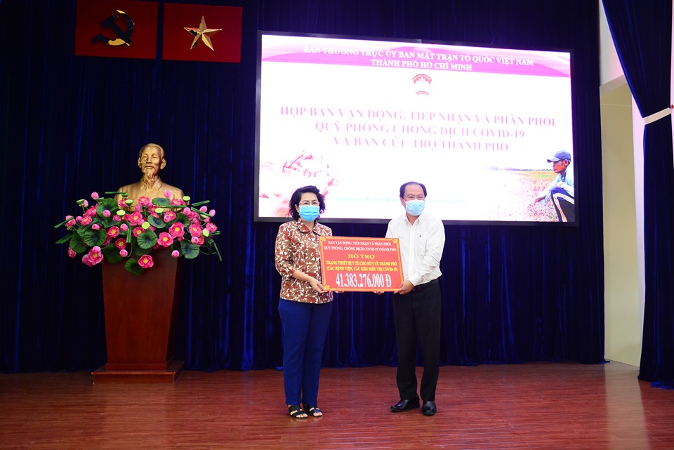 TP Hồ Chí Minh mua thiết bị y tế phòng, chống dịch