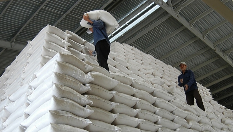 Nhiều doanh nghiệp bỏ trúng thầu cung cấp gạo dự trữ quốc gia