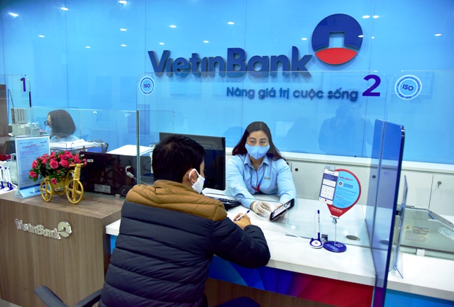 Hàng trăm khách hàng cá nhân được VietinBank hỗ trợ vượt qua đại dịch