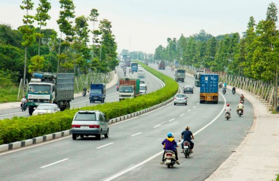 Triển khai nhiệm vụ bảo đảm trật tự ATGT quý II 2020