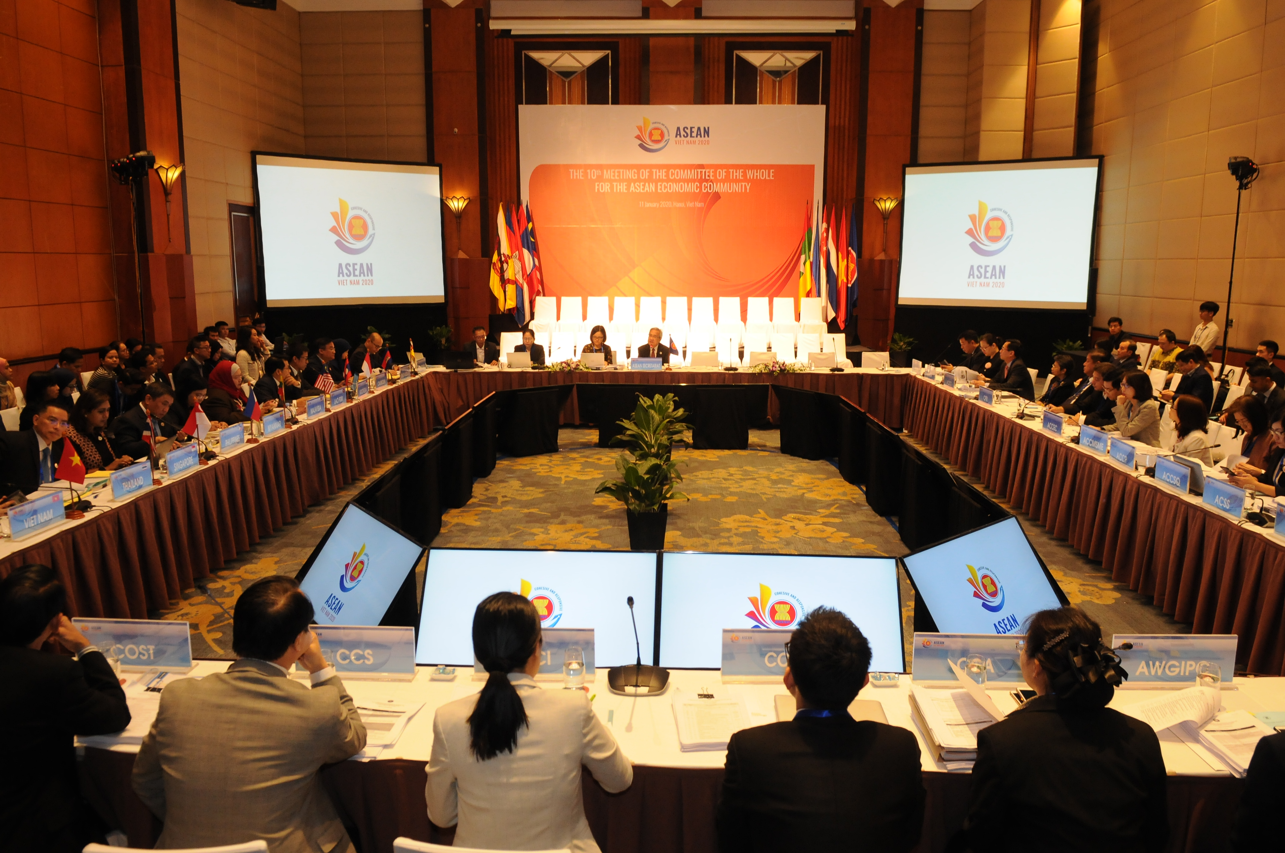 Thông qua Tuyên bố chung ASEAN - Nhật Bản về sáng kiến phục hồi kinh tế ứng phó với dịch COVID-19