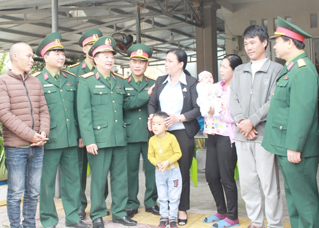 Người “vác tù và” nơi xóm đảo