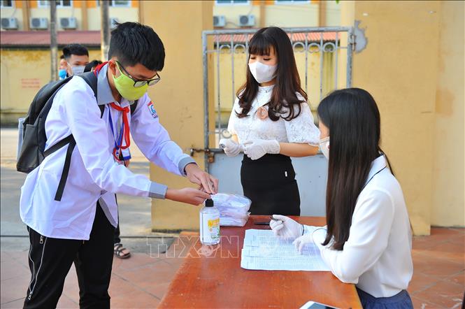 Học sinh cả nước đi học trở lại từ ngày 4 5