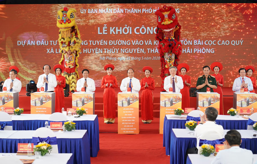 Thủ tướng dự lễ khởi công dự án bảo tồn bãi cọc Cao Quỳ, Hải Phòng