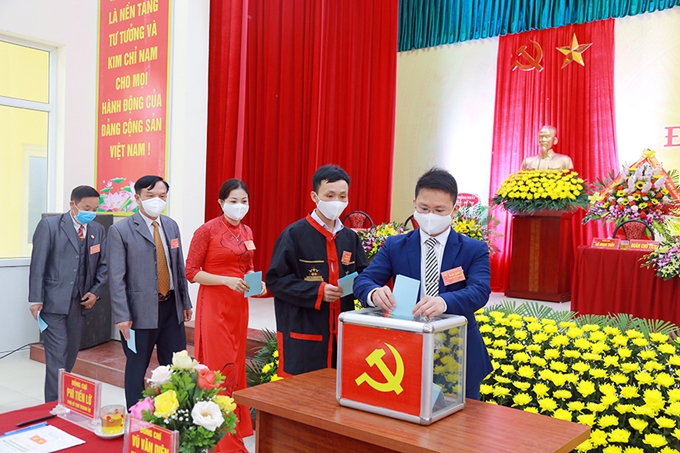 Tổ chức đại hội đảng bộ các cấp kết hợp phòng, chống dịch bệnh COVID-19