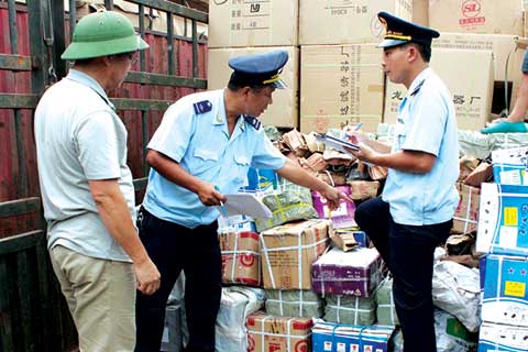Lập đường dây nóng tiếp nhận tin báo về buôn lậu, gian lận thương mại