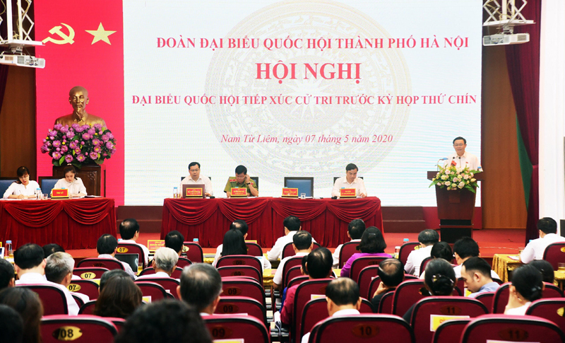 Đoàn đại biểu Quốc hội Thành phố Hà Nội tiếp xúc cử tri