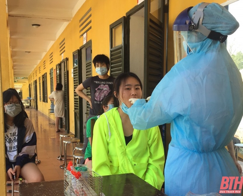 161 công dân Việt Nam từ Mỹ về âm tính SARS-CoV-2
