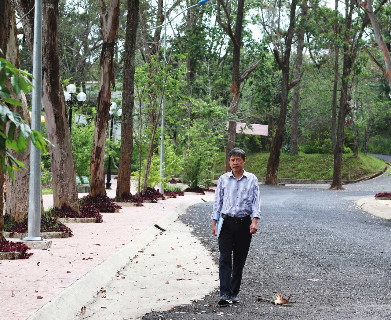 Nhà khoa học muốn khám phá cái mới về toán học