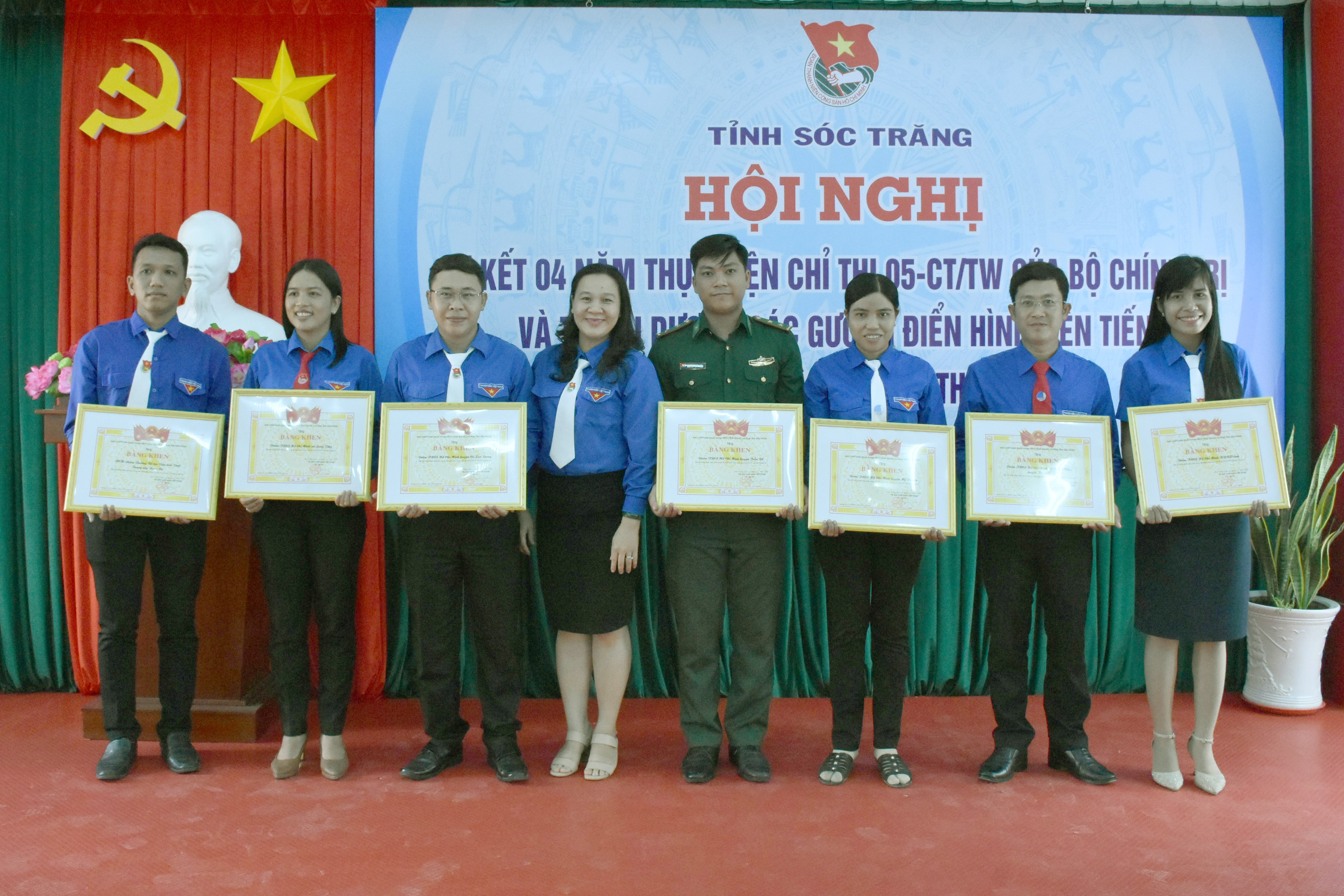 Sóc Trăng tuyên dương các gương điển hình tiên tiến học tập, làm theo Bác