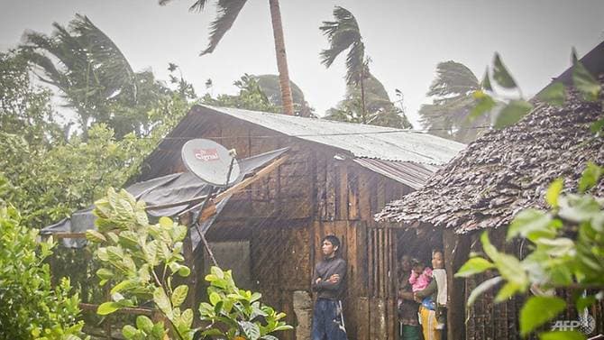 Bão Vongfong đổ bộ Philippines