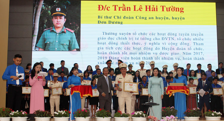 Tuổi trẻ cả nước hướng về Ngày sinh nhật Bác