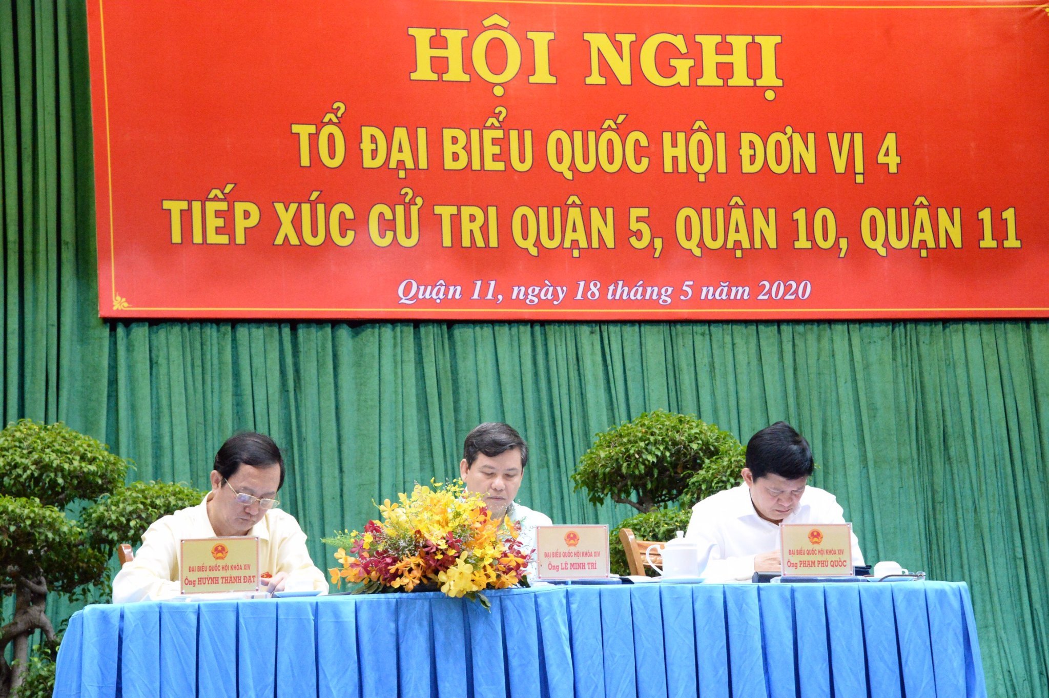 Cử tri đề nghị chọn cán bộ có đức, có tài để làm việc dân cần