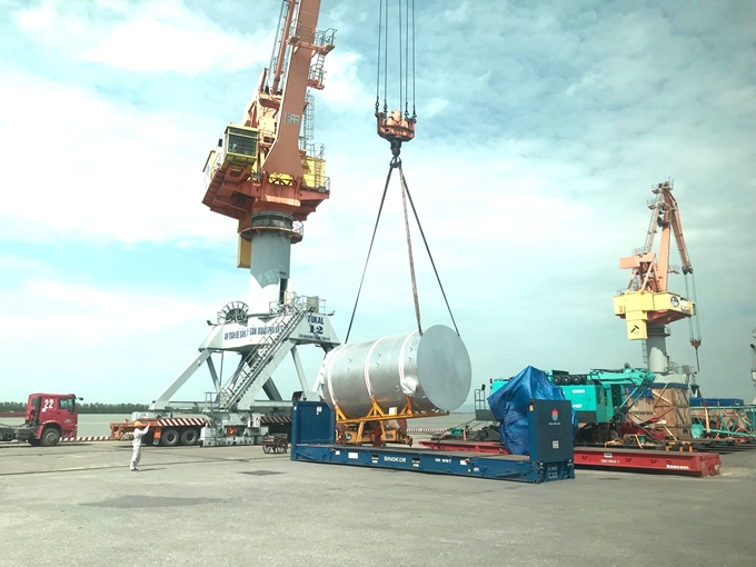 Hàng hóa tạm nhập, tái xuất áp dụng quy định mới từ năm 2021