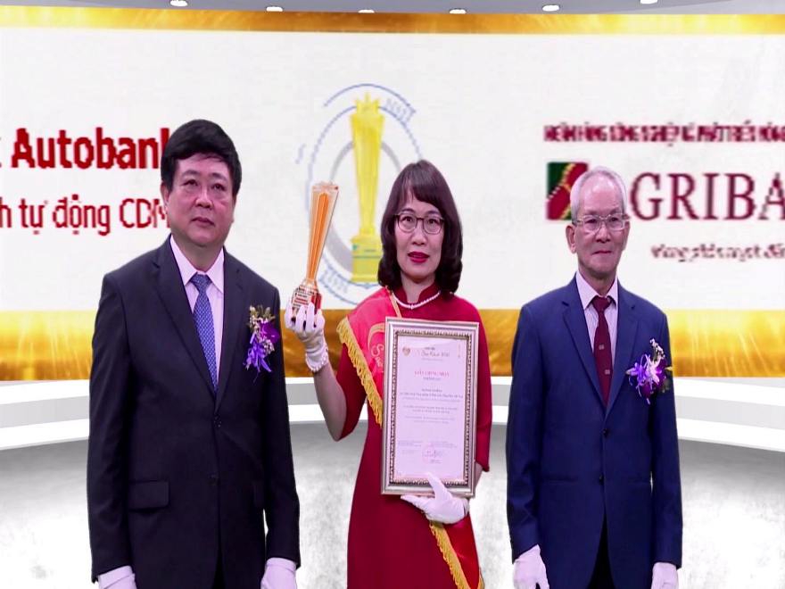 Agribank AutoBank CDM 24 7 - Hệ thống xuất sắc trong lĩnh vực Ngân hàng Sao Khuê 2020