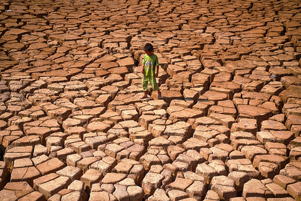 Tập trung ứng phó nắng nóng, hạn hán và xâm nhập mặn