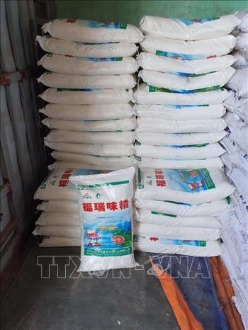 Khởi tố 2 đối tượng sản xuất mì chính giả