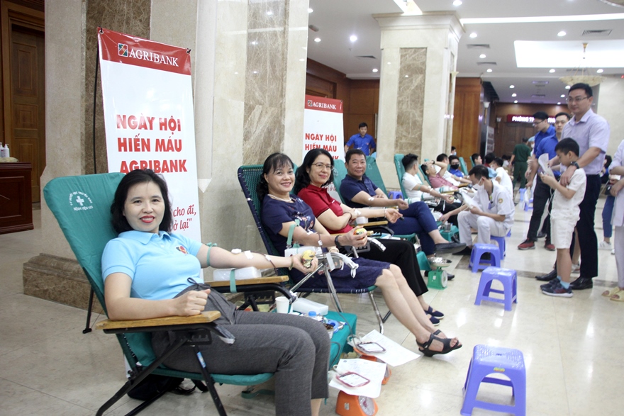 Agribank tham gia ngày hội hiến máu tình nguyện năm 2020