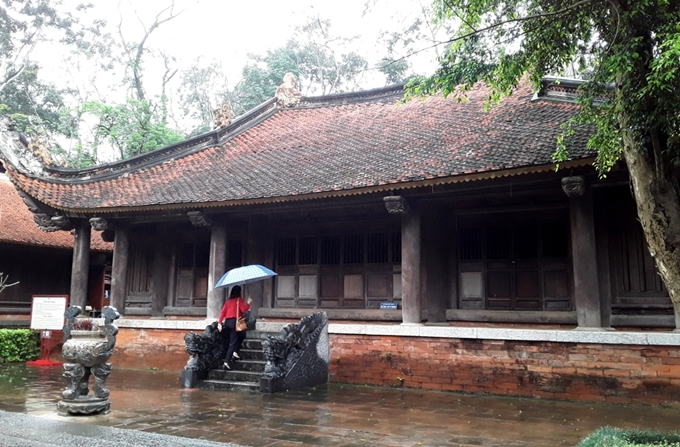 Thăm kinh thành cổ Lam Kinh